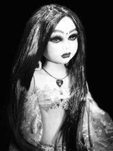 Load image into Gallery viewer, Gipsy  doll,Muñeca Gitana Exclusiva