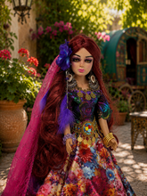 Load image into Gallery viewer, Gipsy doll,Gitana/Muñeca Mediana
