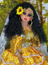 Load image into Gallery viewer, Gipsy doll,Muñeca Gitana ,Precio Especial