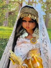 Load image into Gallery viewer, Gipsy doll,Gitana/Muñeca Mediana