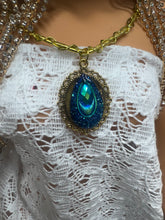 Load image into Gallery viewer, Set de Lujo ,Aretes /Collar /Pulso