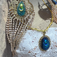 Load image into Gallery viewer, Set de Lujo ,Aretes /Collar /Pulso