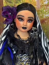 Load image into Gallery viewer, Gipsy doll,Gitana Bruja Hechicera