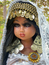 Load image into Gallery viewer, Gipsy doll,Gitana/Muñeca Mediana