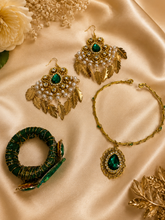 Load image into Gallery viewer, Set de Aretes /Collar /Pulso