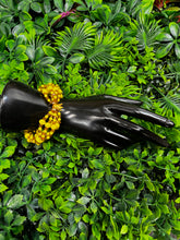 Load image into Gallery viewer, Set  ,Collar con Ilde  para Oshun /Precio Especial