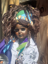 Load image into Gallery viewer, Francisca Doll,Centella ,Muñeca Espiritual