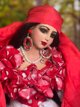 Load image into Gallery viewer, Gipsy  doll,Muñeca Gitana  ,Porcelain doll