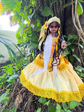 Load image into Gallery viewer, Oshun doll,Mamashola,Muñeca Espiritual